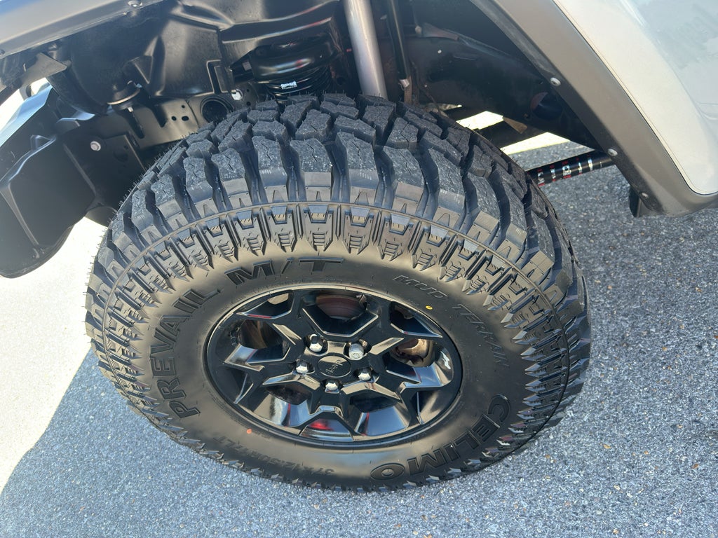 2023 Jeep Gladiator Willys