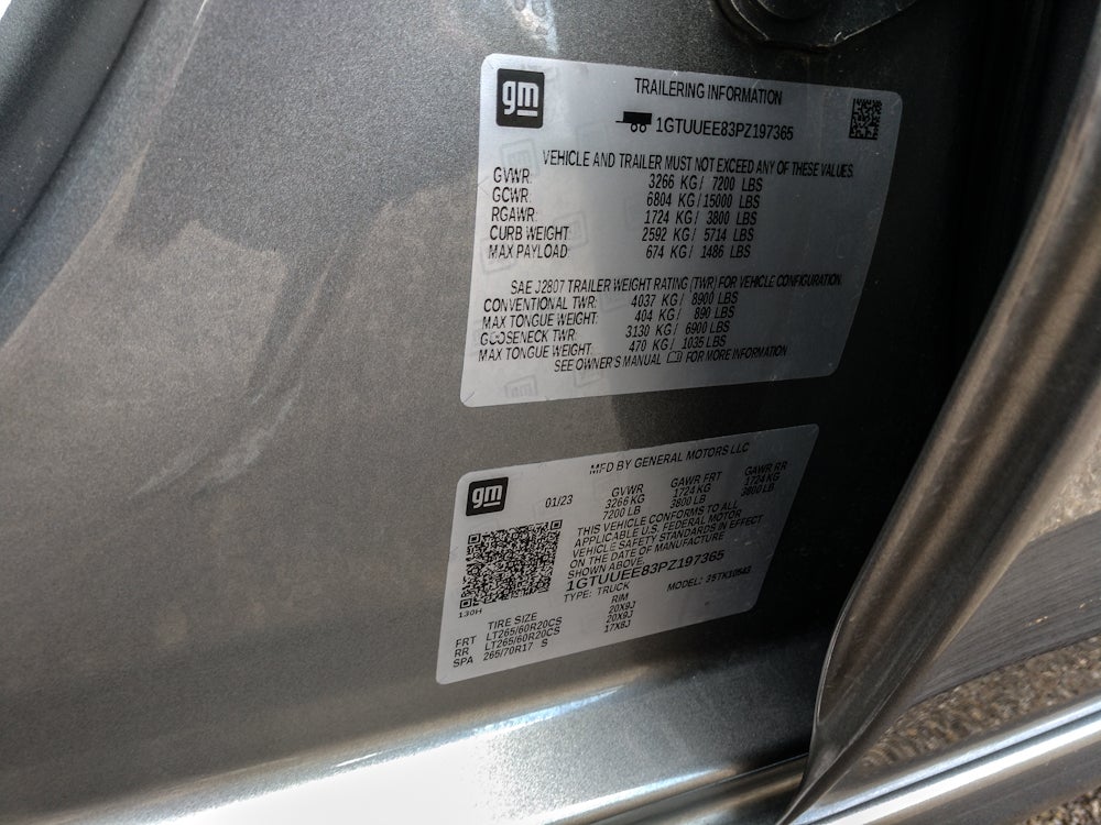 2023 GMC Sierra 1500 AT4