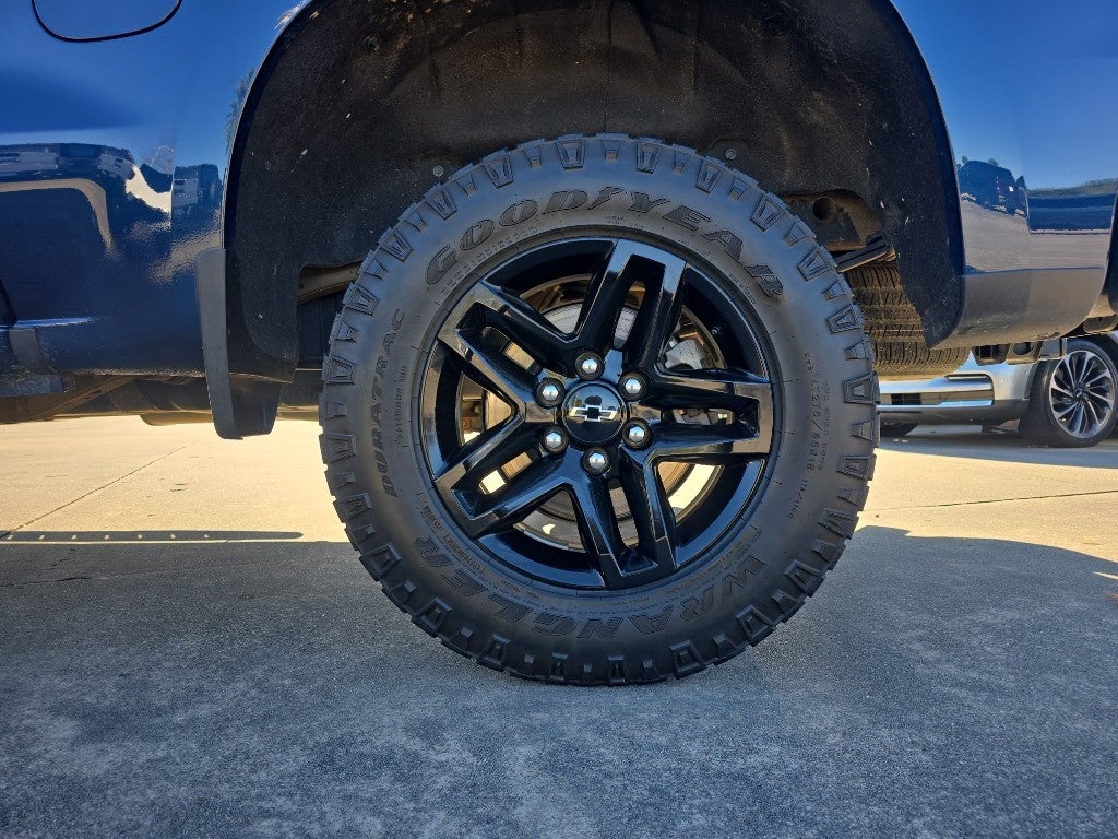 2023 Chevrolet Silverado 1500 Custom Trail Boss