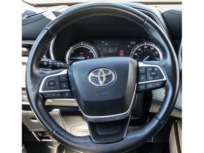 2022 Toyota Highlander Hybrid XLE