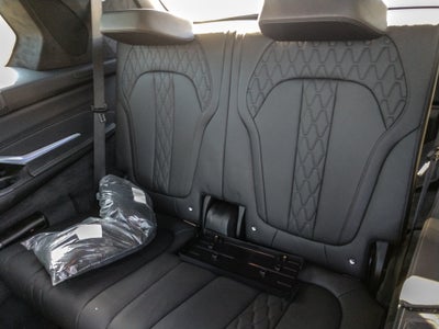 2024 BMW X7 M60i
